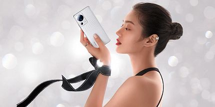 Лучшие гаджеты-новинки от Xiaomi: смартфон с двойной фронтальной камерой и внешний аккумулятор формы губной помады